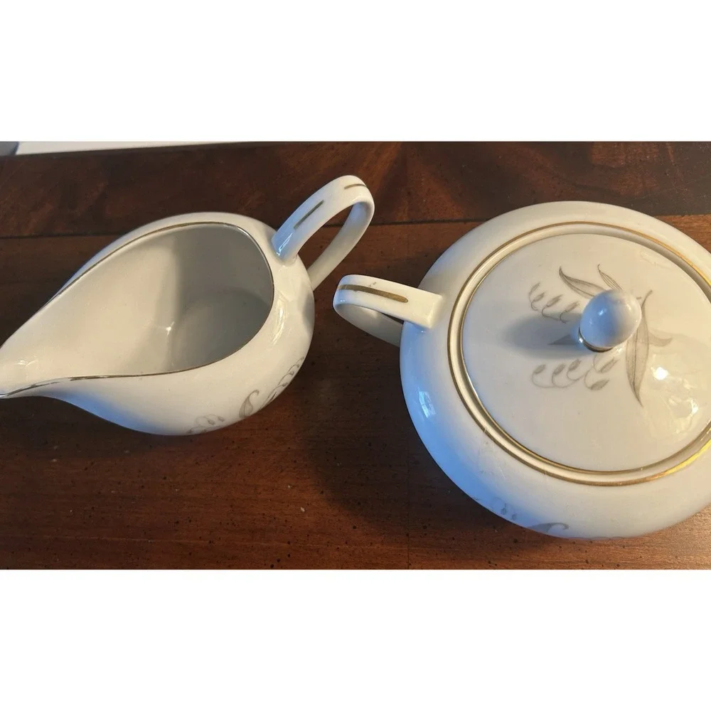 Kaysons Fine China Japan Golden Rhapsody 1961 Cream and Lidded Sugar Bowl Coffee